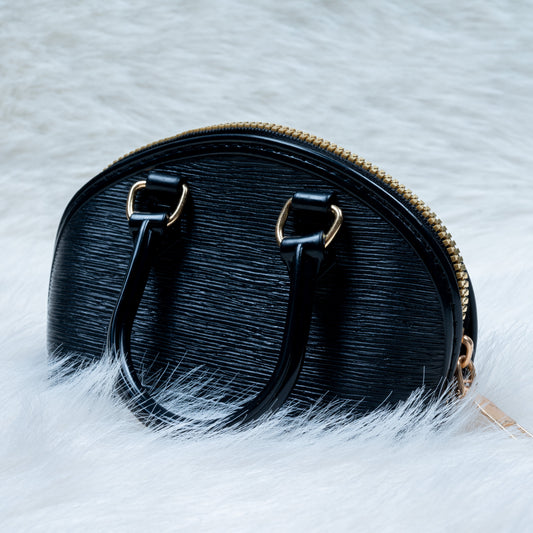 Elegant Kids Handbag – Classic Mini Style - kids clothing by New Outfit Pakistan