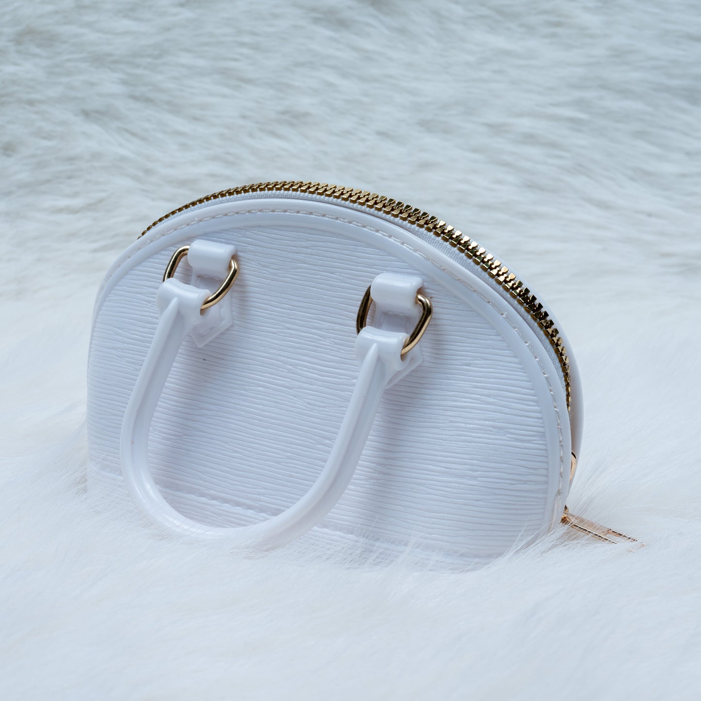 Elegant Kids Handbag – Classic Mini Style