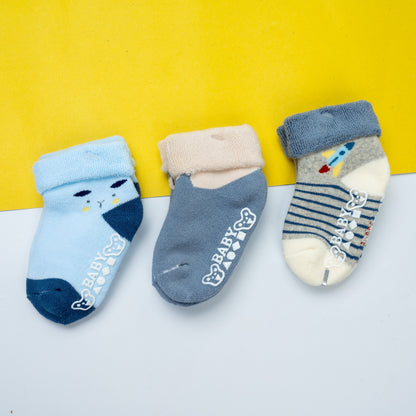 Infant Unisex Soft Cotton Socks – Pack of 3 (Multicolor)